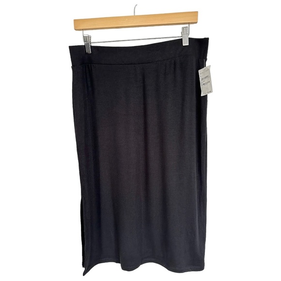 Nordstrom Chelsea 28 Black Soft Ribbed Sweater Knit Side Slit Midi Skirt Size XL - Picture 7 of 12